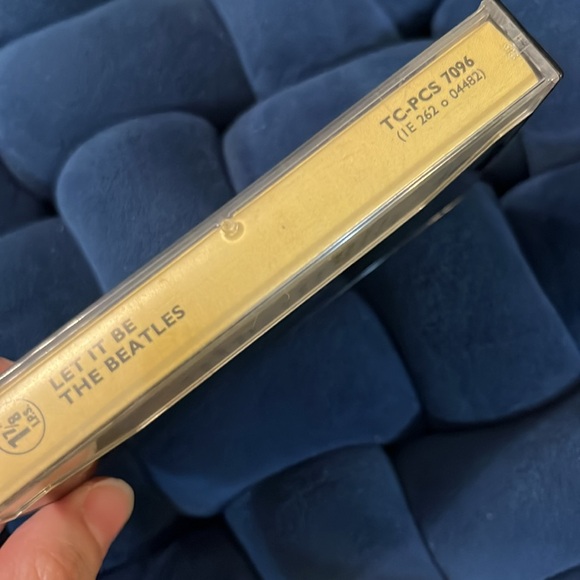 The Beatles Let It Be Empty Cassette Tape Holder - Picture 2 of 5